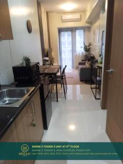 Shore 3 Spacious 1BR unit near MOA, SMX and NAIA - 2