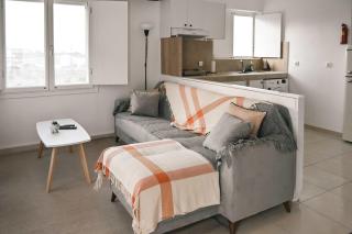 Santorini's Old Mill Serene Getaway by Pori Beach - Vourvoulos - 7