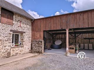 Gîte de la Seradinaie, jusqu'à 6 personnes - 1