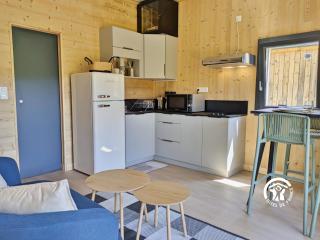 Chalet 26 Le Berthevin, Camping de Coupeau, 4 personnes - Saint-Berthevin - 3