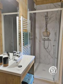 Chalet 23 Le Moulin, Camping de Coupeau, 4 personnes - Saint-Berthevin - 7
