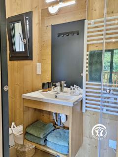 Chalet 23 Le Moulin, Camping de Coupeau, 4 personnes - 6