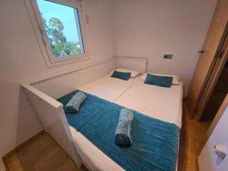 Aquamarina Apt | Seaviews | 1' beach | Family - 5