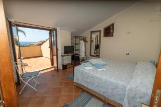 Villa Fiori e Sapori - Messina - 4