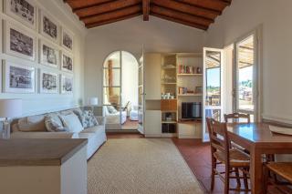 Ponte Vecchio Penthouse charming view - 9