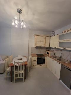 Henri's Apartments Vlore - 7