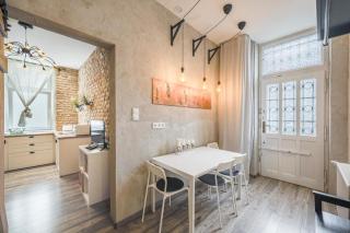Budapest Design Capsule w AC by NW - 7
