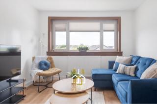 Braehead Stay - SJA Stays - Modern 2 Bed House - 6