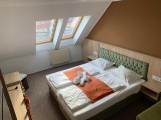 Várfal Wellness Panzió Pécs - 4