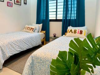 Sunny Kenitra apartment - balcony and workspace - 7