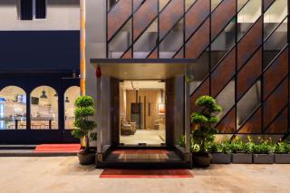 K N SUITES - Tādepallegūdem - 5