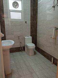 شقة جديدة في السوق المركزي - 2