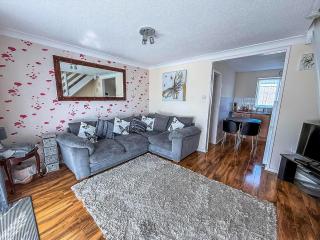 8 Berth Chalet To Hire In Hemsby Near Hemsby Beach Ref 18117B - 3