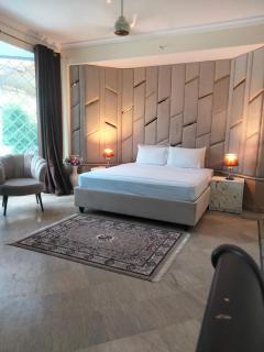 Dazzy Dream Guest Houses - 8