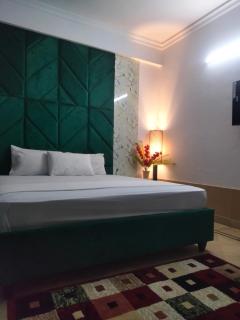 Dazzy Dream Guest Houses - 6
