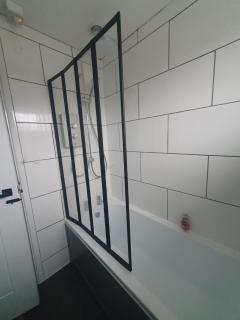 Double Room in Shared House - 3
