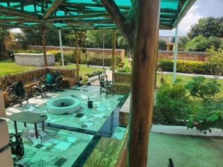 Alice Gardens & Campsite - 2