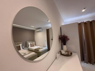 Niko Apartments Room 2 - 8
