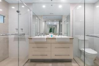 24th floor Luxury, The Wave Broadbeach - 2