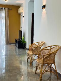 Lakeview Apartment with Modern Interior and Facilities - Battaramulla - 6