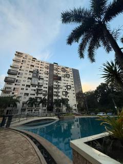 Your Perfect Staycation at Monteluce - Silang - 7