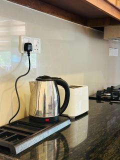 Lakeview Apartment with Modern Interior and Facilities - 3