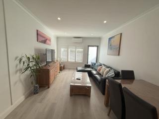 Happy BNB at Beach side semaphore park - 5