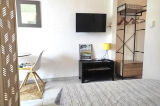 Bright studio 8 minutes walk from the beach - 7