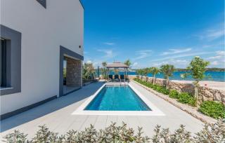 Villa Royal House 1 - 4