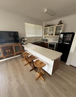 Beachside Getaway in Sunny Palm Beach - Gold Coast - 5