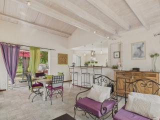 Maison familiale et colorée avec jardin pour 6 - 3