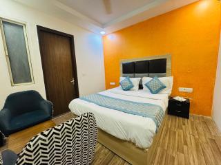 Hotel 7 Star Rohini Sector 20 - New Delhi - 1