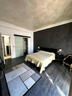 Black Ocean Holiday Home - 4