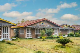 WOW STAYZ2 Pachmarhi Foothill Cottages - 3