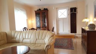 Laura Cottage - 43-111 - 2