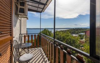 Stunning Apartment In Dramalj With Wifi - 1