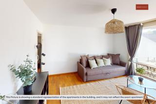 Simple 1 Bed Apartment with Balcony - Zurich - 5