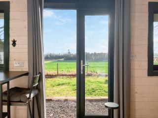 Bumblebee Cabin - Uk45403 - Forfar - 7