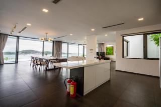 Oceanfront 4BR Villa with Private Pool, Nha Trang - 2