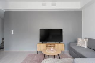 Wallesmanni - Nokia Arena by Come in! - 3