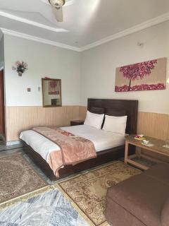 lake view hotel and resort - Khanpur - 0