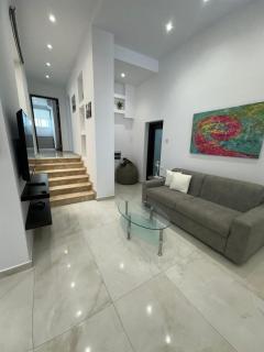 Central Bedroom en-suite, Sliema - Sliema - 9