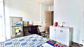 Beautiful balcony window Studio-A paradise of food, shopping and beauty care services - Hô-Chi-Minh-Ville - 7