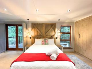 Forest Escape w Pool Jacuzzi Pizza Oven - Keurboomstrand - 2