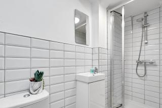 Kemble House - Air Host & Stay - 5 Bedroom, 5 Bathroom - Sleeping 10 - 6