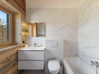 Appartement lumineux de 100 m² avec balcon, proche centre Megève, 4 adultes et 2 enfants - FR-1-569-87 - 2