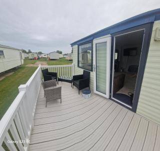 E11 caravan sand le mere holiday park - 4