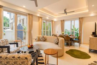 ELIVAAS Purple Coral Luxe 5-BHK Villa With Two Pvt Pools & Lift - Assagao - 8