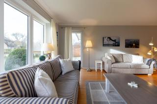 Bi de Meer 1 - 8