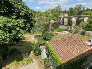 Le Caprice garden, river and chateau - Saint-Germain-de-Confolens - 7